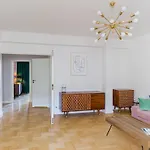 Amazing, Spacious Apartment In The City Center!