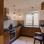 Amazing, Spacious Apartment In The City Center!
