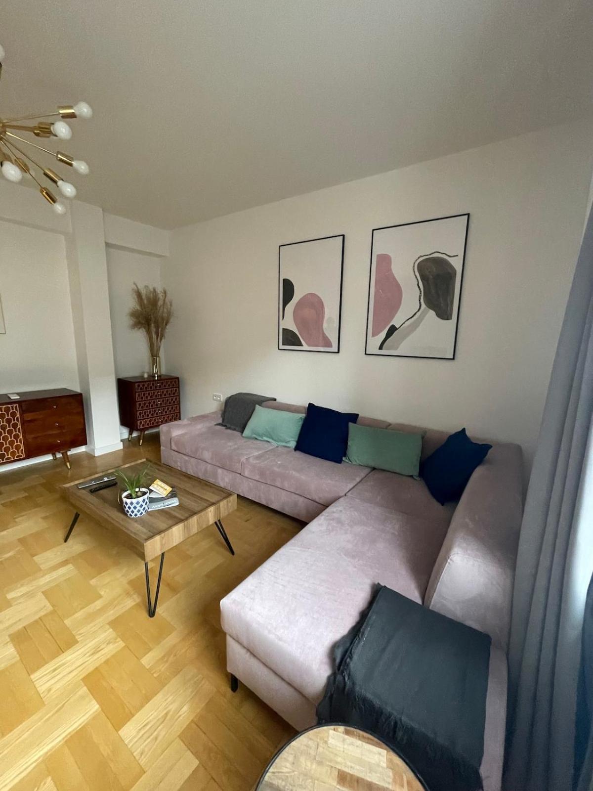 Amazing, Spacious In The Center! Apartament *