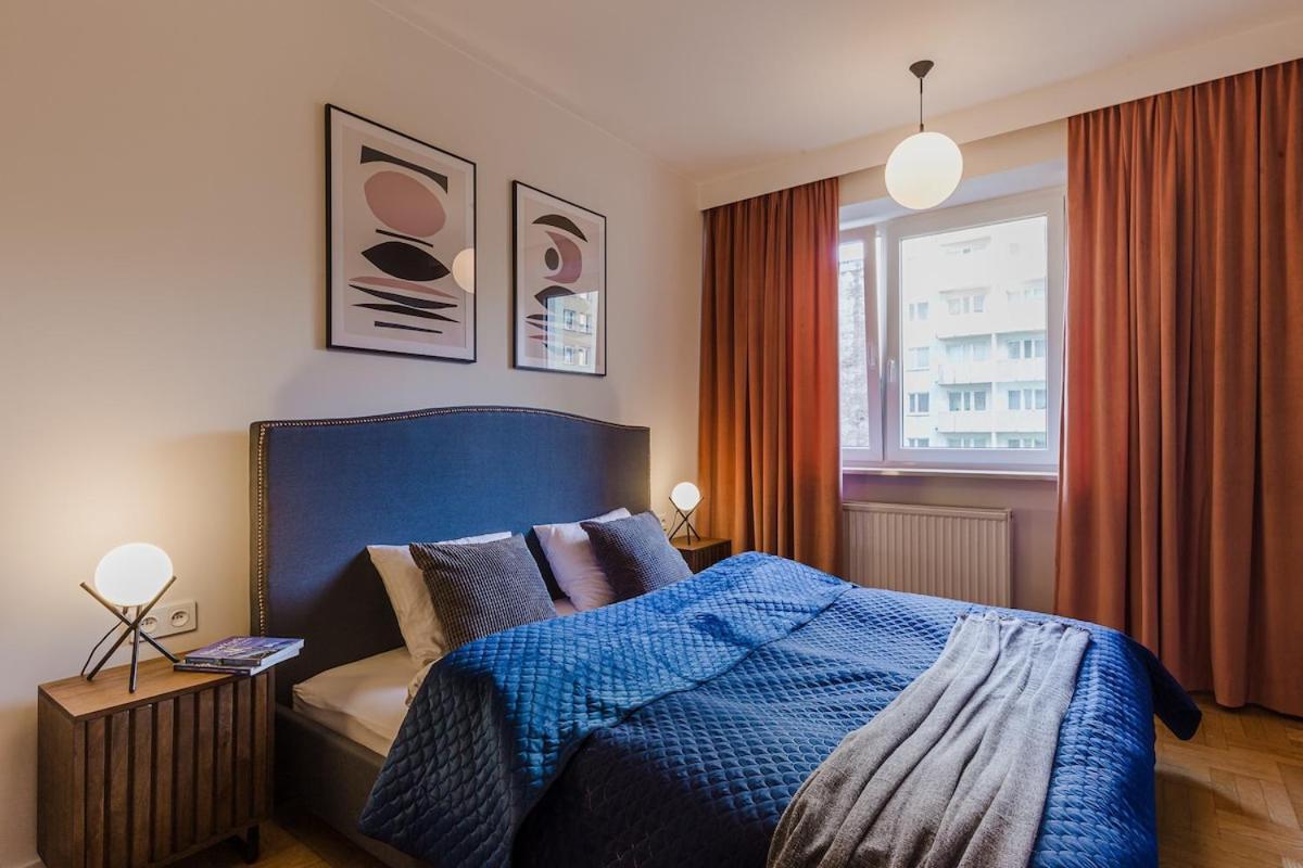 Amazing, Spacious In The Center!