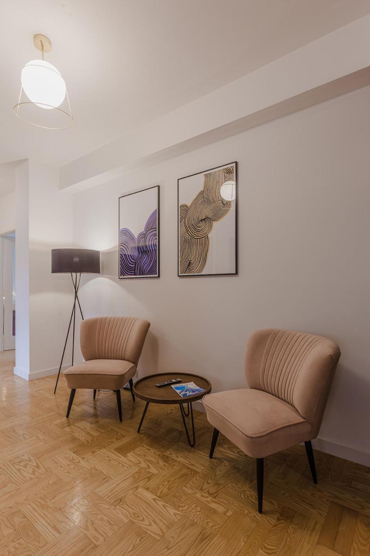 Amazing, Spacious In The Center! Apartament *